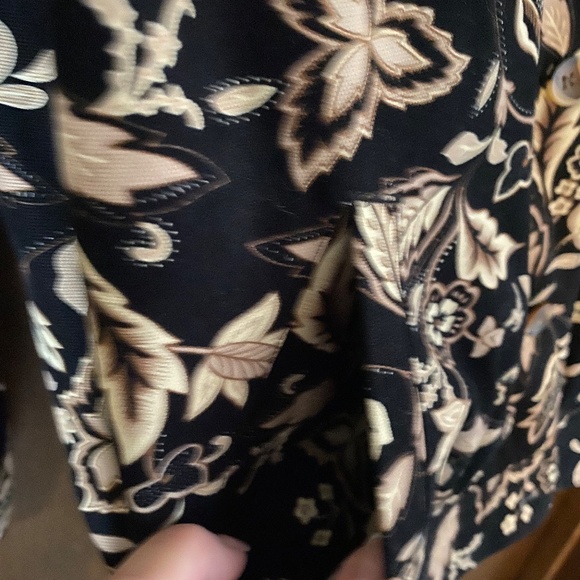 Appleseed's Floral and Leaf Pattern, Black/Tan Collared Jacket - Picture 4 of 5